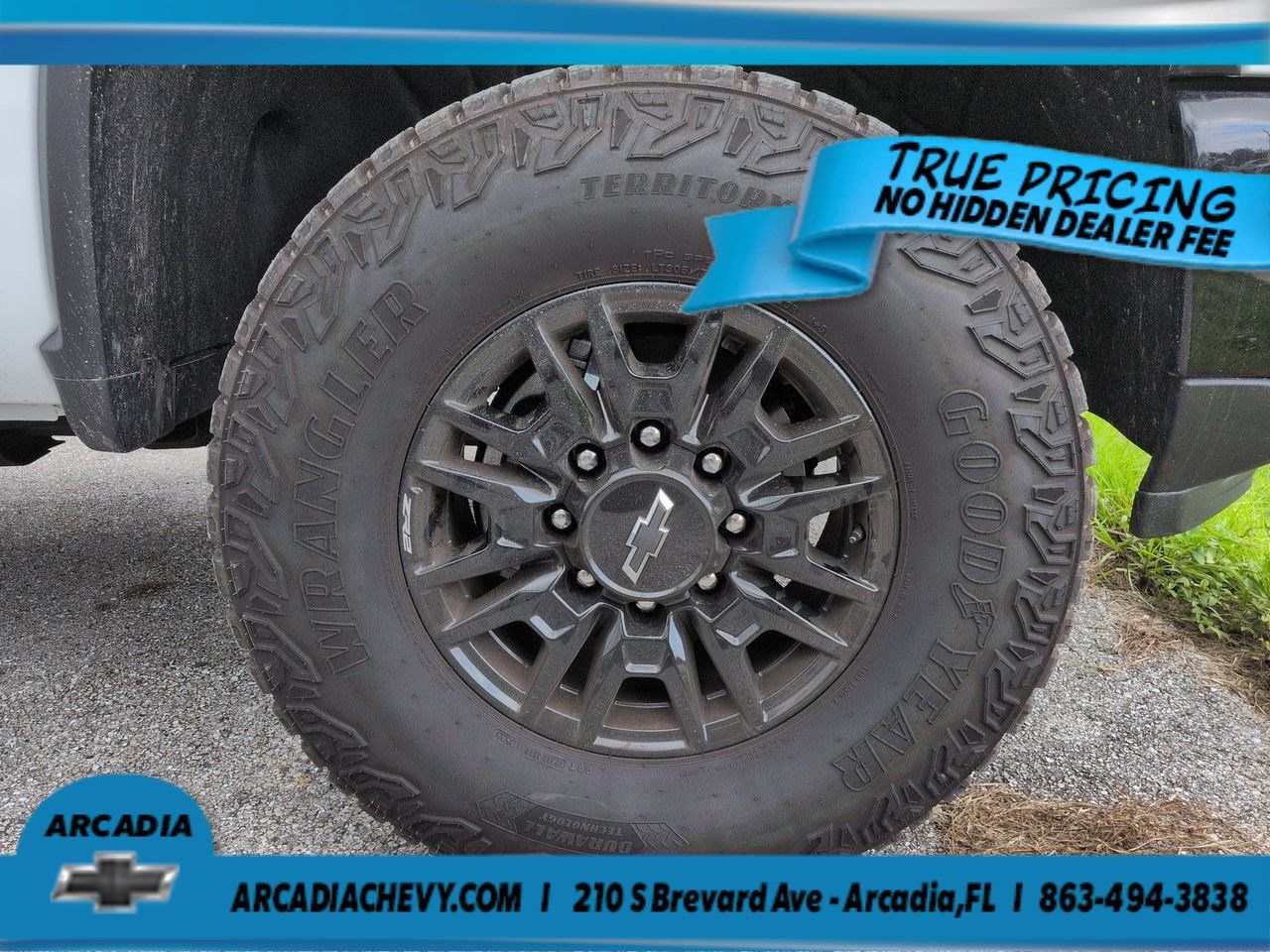 Certified 2025 Chevrolet Silverado 2500 ZR2 AWD/4WD image 9