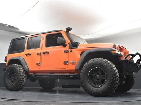 Used 2018 Jeep Wrangler Unlimited Sport S image 29