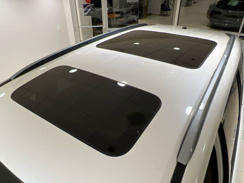 Used 2018 Honda Pilot Elite image 17