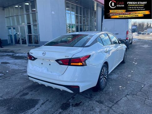 Used 2023 Nissan Altima 2.5 SV image 8