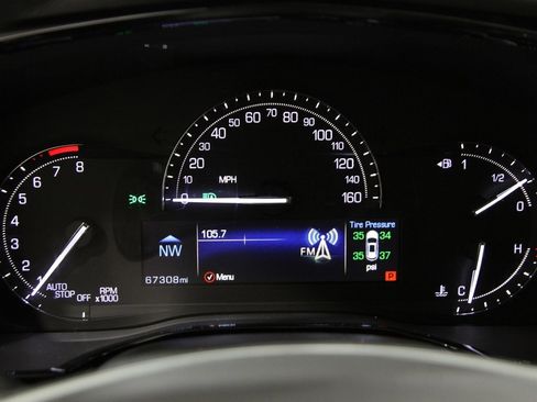 Used 2018 Cadillac XT5 Luxury w/ Driver Awareness Package image 8