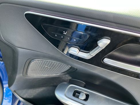 Certified 2025 Mercedes-Benz C 300 4MATIC Sedan image 17