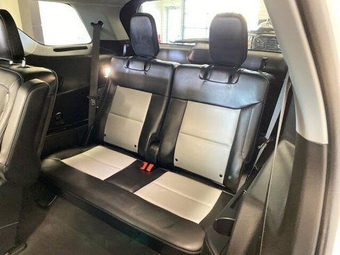 Used 2023 Ford Explorer XLT w/ Equipment Group 202A image 16