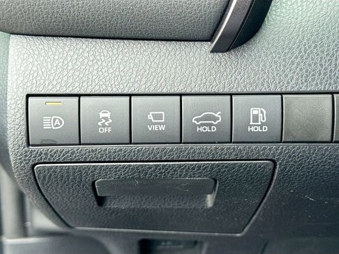 Used 2019 Toyota Camry XLE w/ Driver Assist Package image 6