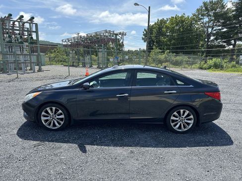 Used 2013 Hyundai Sonata SE w/ Navigation & Sunroof Pkg FWD image 5