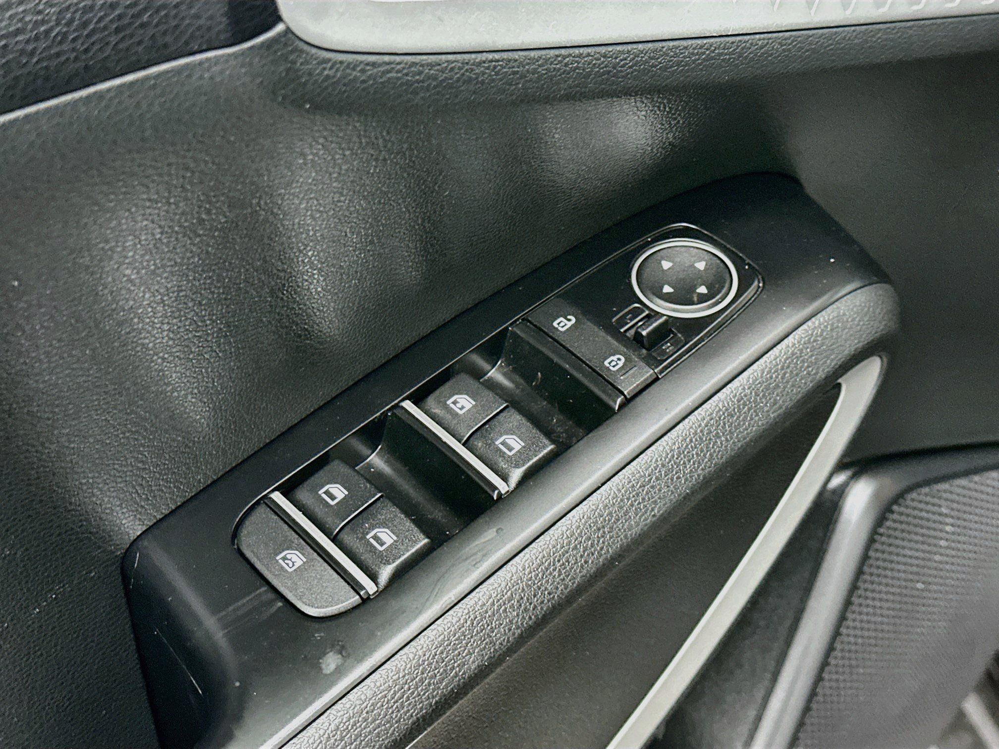 Used 2024 Kia Soul LX w/ Option Group 015 FWD image 15