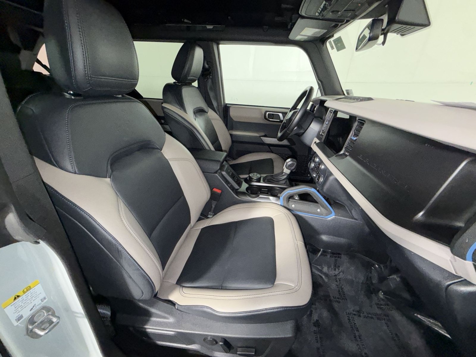 Used 2023 Ford Bronco Wildtrak AWD/4WD image 26