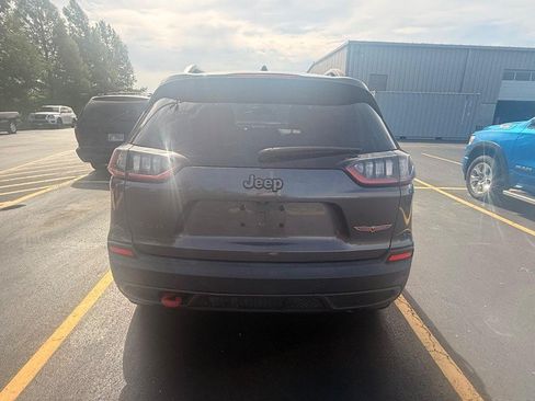 Used 2019 Jeep Cherokee Trailhawk w/ Cold Weather Group AWD/4WD image 7