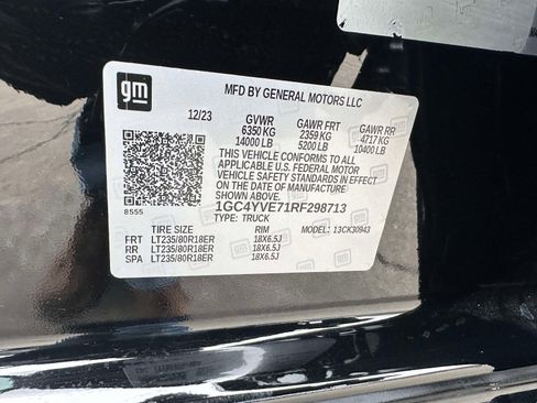 Used 2024 Chevrolet Silverado 3500 High Country w/ High Country Premium Package image 37