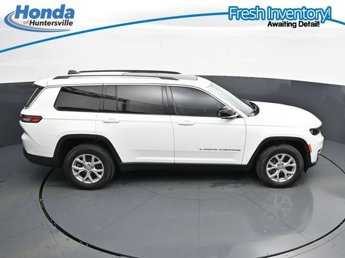 Used 2022 Jeep Grand Cherokee L Limited AWD/4WD image 23