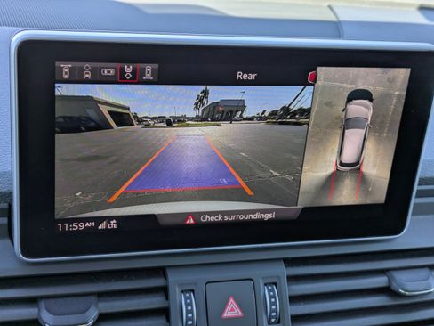 Used 2020 Audi Q5 Prestige image 28