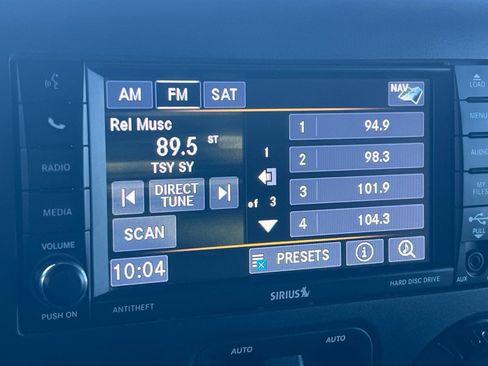 Used 2018 Jeep Wrangler Unlimited Rubicon w/ Cold Weather Group image 17