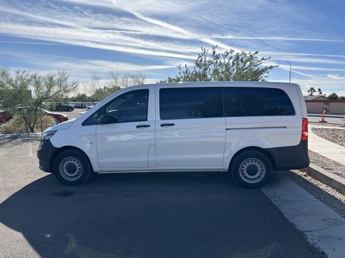 Used 2023 Mercedes-Benz Metris Passenger image 6