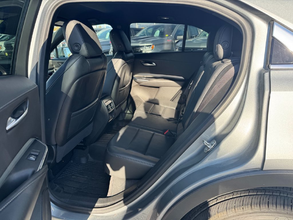 Used 2023 Cadillac XT4 Premium Luxury AWD/4WD image 5