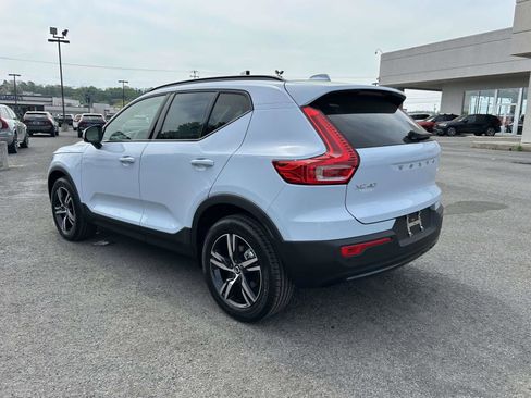 New 2026 Volvo XC40 B5 Core AWD/4WD image 5