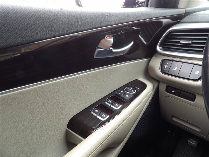 Used 2019 Kia Sorento AWD w/ LX Convenience Package image 27