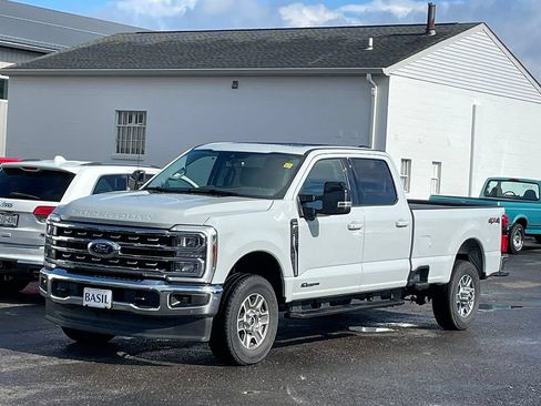 Used 2025 Ford F350 Lariat w/ Camper Package AWD/4WD image 8