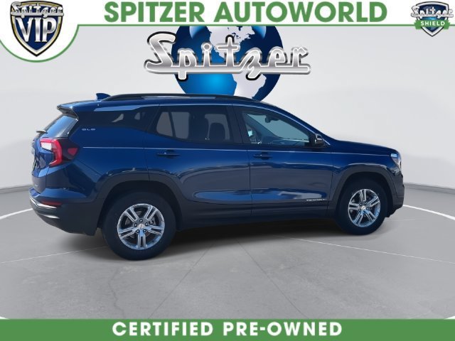 Used 2023 GMC Terrain SLE w/ Driver Convenience Package AWD/4WD image 16