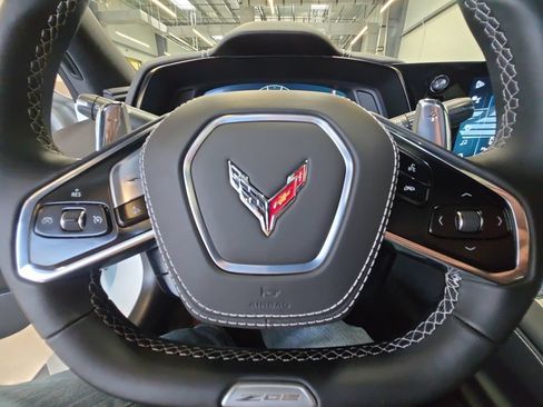 Used 2025 Chevrolet Corvette Z06 w/ Battery Protection Package RWD image 19