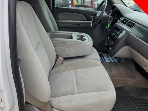 Used 2007 Chevrolet Suburban 2WD image 7