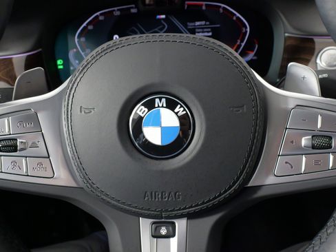 Used 2022 BMW 750i xDrive 750i xDrive w/ Executive Package image 50