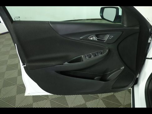 Used 2024 Chevrolet Malibu LT FWD image 20
