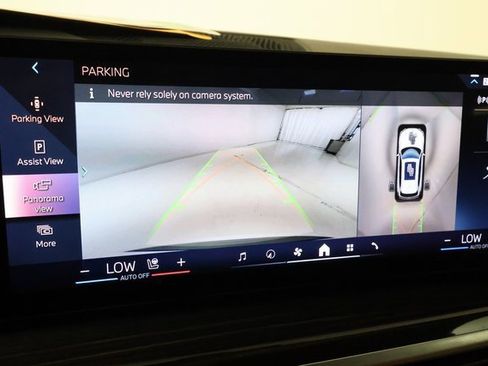 Used 2024 BMW X5 xDrive50e image 16