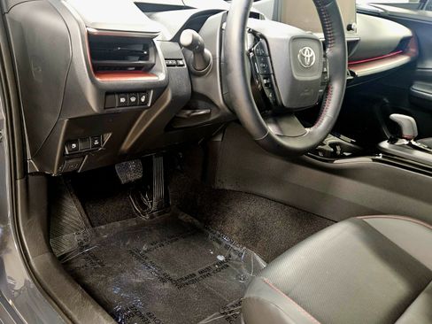 Used 2024 Toyota Prius Prime XSE image 36