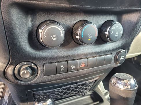 Used 2017 Jeep Wrangler Sport w/ Quick Order Package 24S image 22