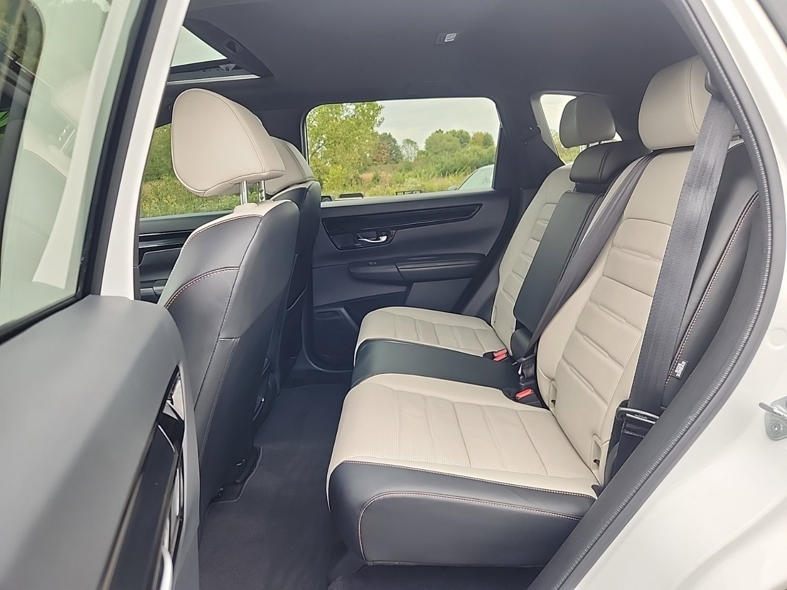 Used 2023 Honda CR-V Sport Touring image 32