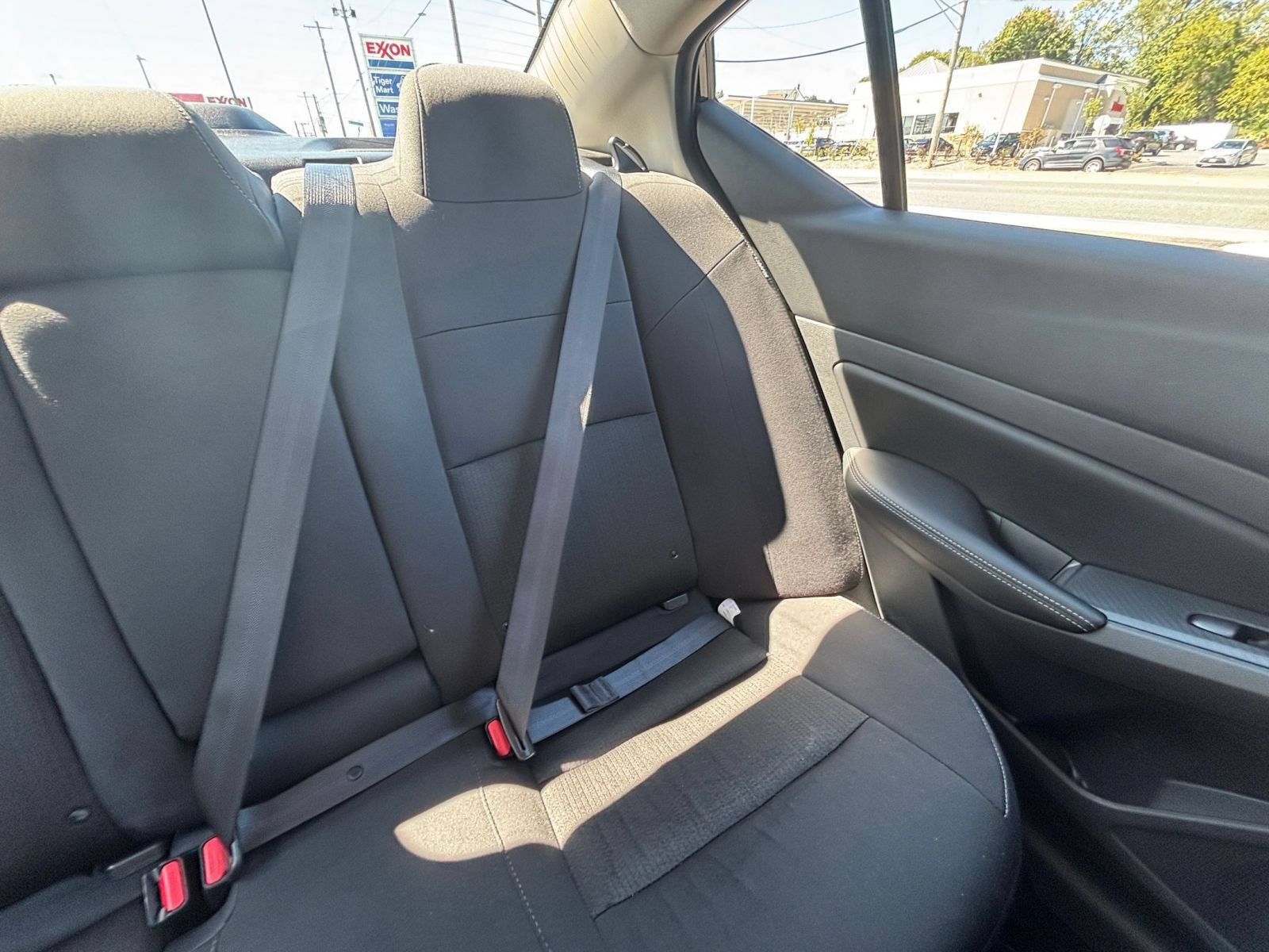 Used 2025 Nissan Altima 2.5 SV FWD image 36
