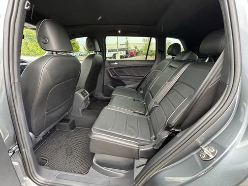 Used 2022 Volkswagen Tiguan SEL R-Line AWD/4WD image 26