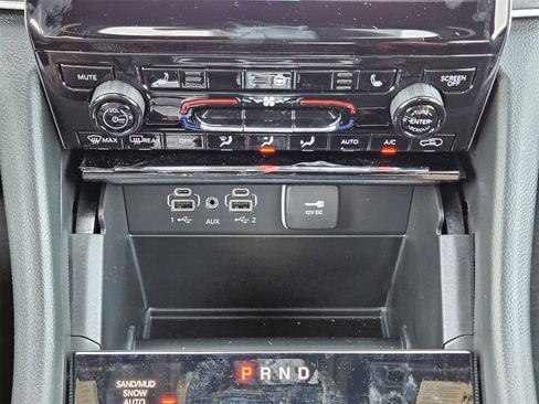 New 2025 Jeep Grand Cherokee Limited w/ Trailer Tow Package image 20