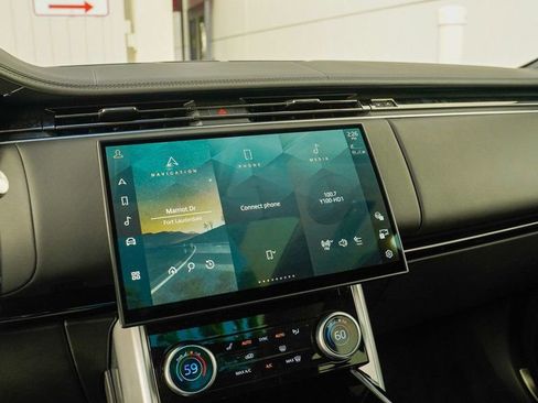 Used 2023 Land Rover Range Rover Long Wheelbase Autobiography image 49