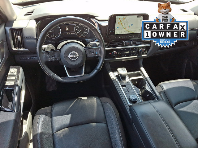 Used 2023 Nissan Pathfinder SL AWD/4WD image 2