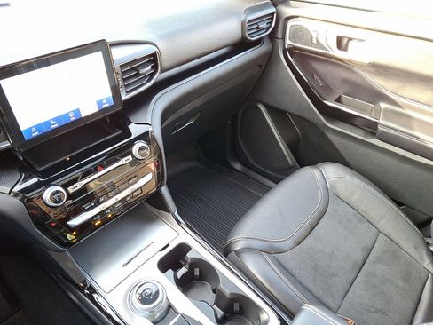Used 2022 Ford Explorer ST w/ ST Street Pack image 30