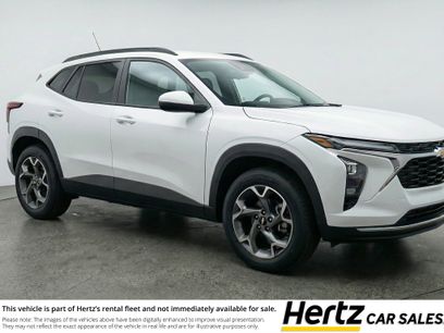 Used 2025 Chevrolet Trax LT