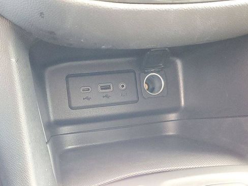 Used 2024 Chevrolet Equinox LT FWD image 17