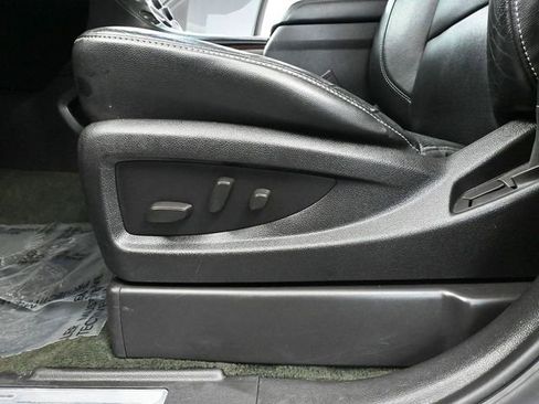 Used 2015 GMC Yukon XL SLT image 24