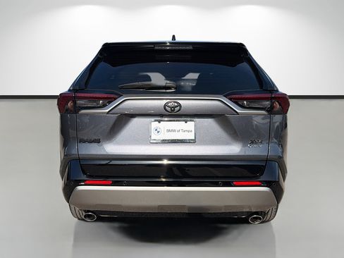 Used 2025 Toyota RAV4 XSE w/ Advanced Technology Package image 4