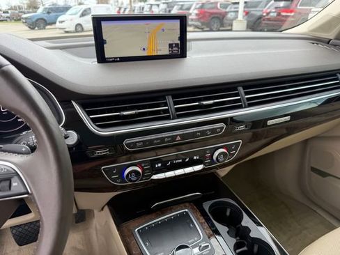 Used 2018 Audi Q7 3.0T Prestige w/ Prestige Package image 19