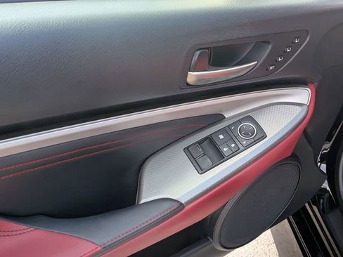 Used 2016 Lexus RC 200t image 13