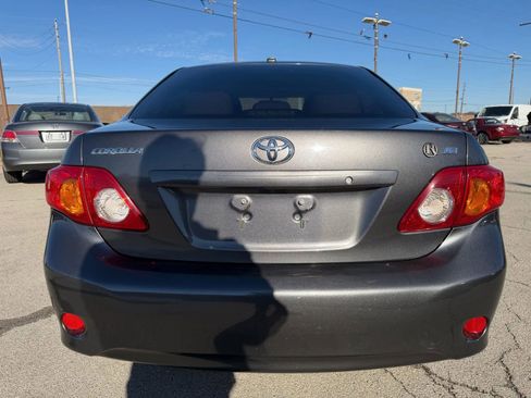 Used 2010 Toyota Corolla LE image 4