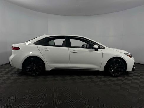 Used 2026 Toyota Corolla SE image 10