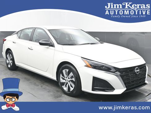 Certified 2025 Nissan Altima 2.5 S image 1