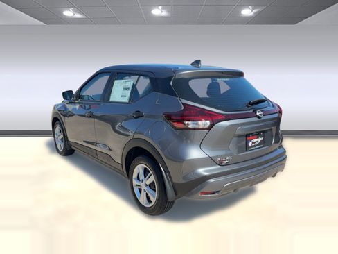 New 2025 Nissan Kicks Play S image 3