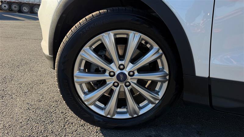 Used 2017 Ford Escape Titanium AWD/4WD image 16