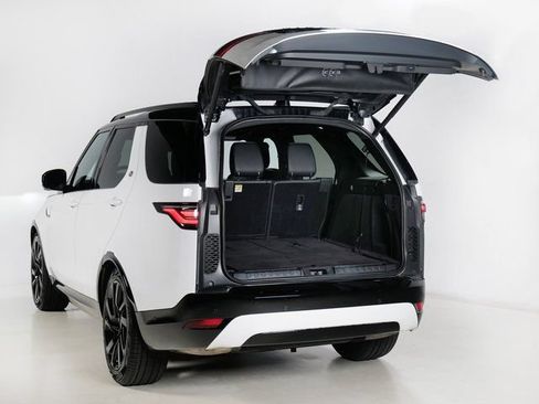 Certified 2023 Land Rover Discovery S R-Dynamic AWD/4WD image 32