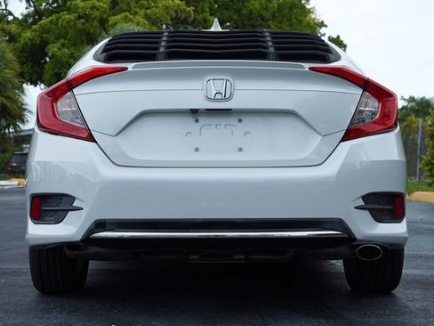 Used 2019 Honda Civic EX image 10