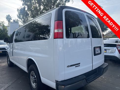 Used 2016 Chevrolet Express 2500 LT w/ LT Preferred Equipment Group image 4